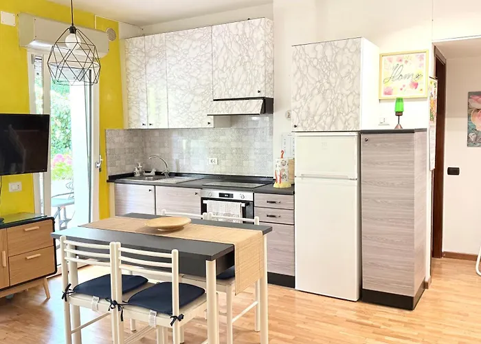 P067 - Porto Recanati, Grazioso Bilocale Con Posto Auto